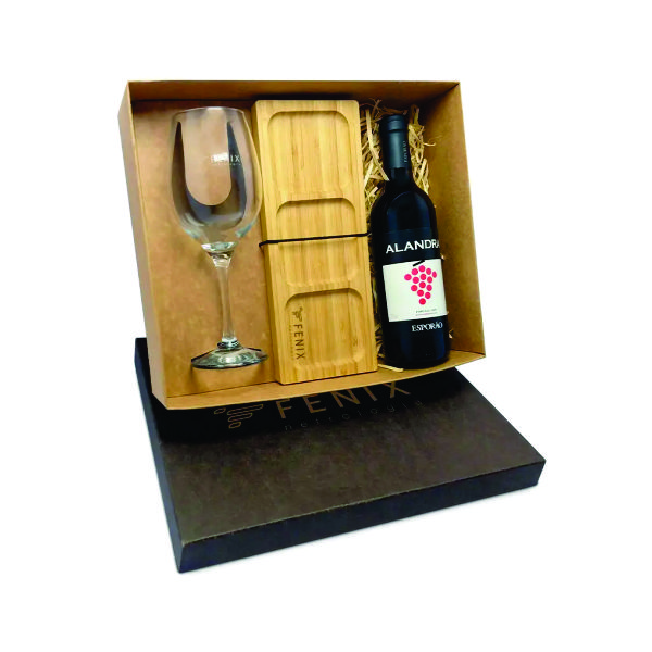 Kit Vinho Com Petisqueira Personalizado