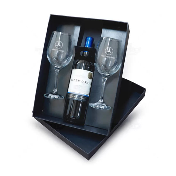 Kit vinho com taças personalizadas