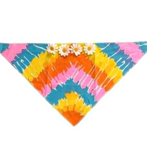 Bandana Tie-Dye com Aplicação de Flores